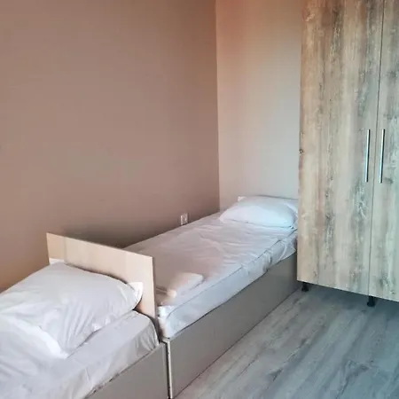 Апартамент Момо-Траката Apartment Warna